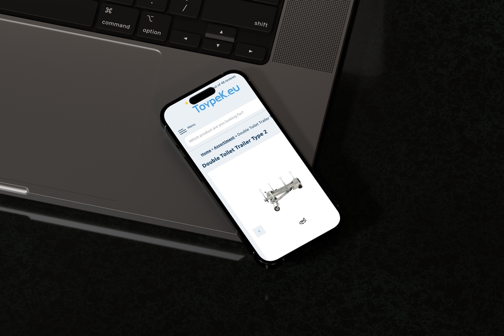 Maatwerk webshop toont productconfigurator voor dubbele toilettrailer.