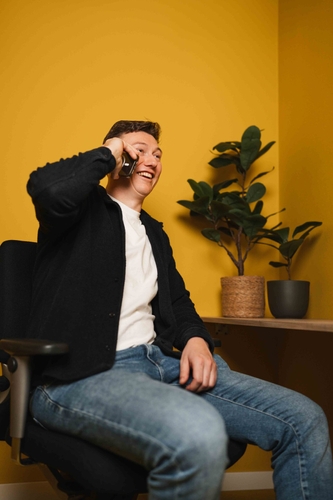 Overleg over doorontwikkeling, offerte software groeit mee met het assortiment