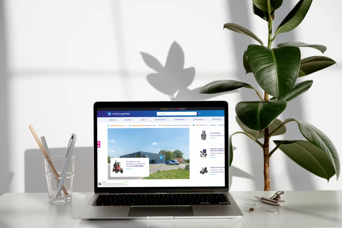 Webshop optimalisatie voor Totale Zorgwinkel, de homepage op een laptop